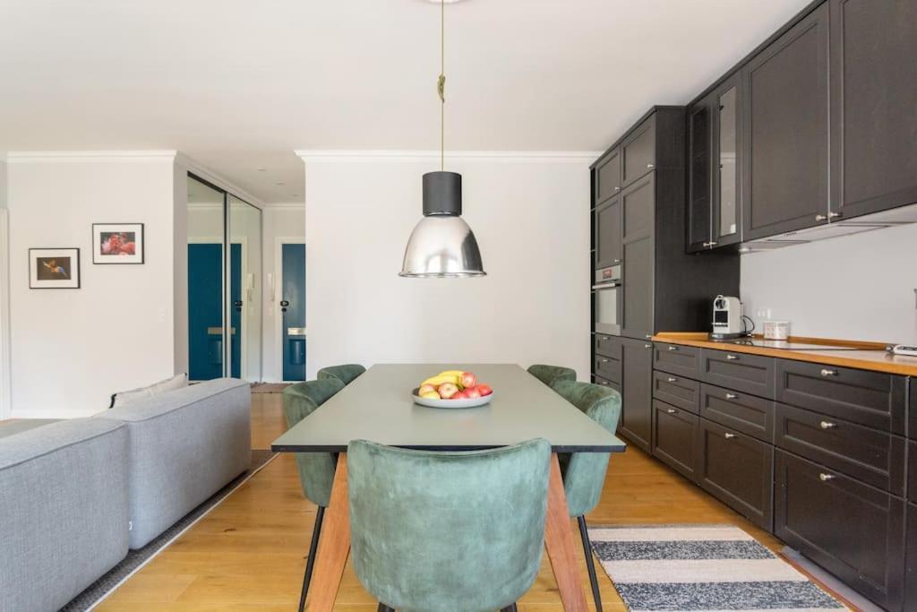 Cozy In Christianshavn W Two Balconies. Apartamento *