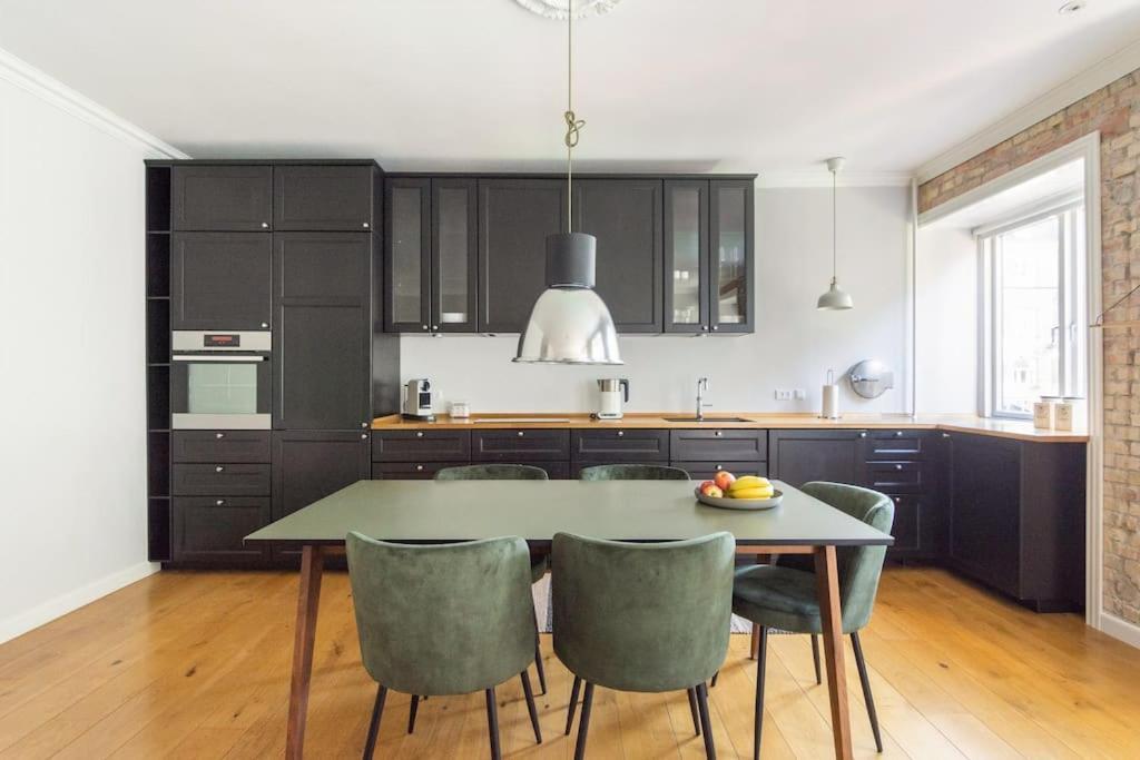 Cozy In Christianshavn W Two Balconies. Apartamento